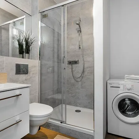 Lumina Lux With A Balcony Near Palace Of Culture And Science *