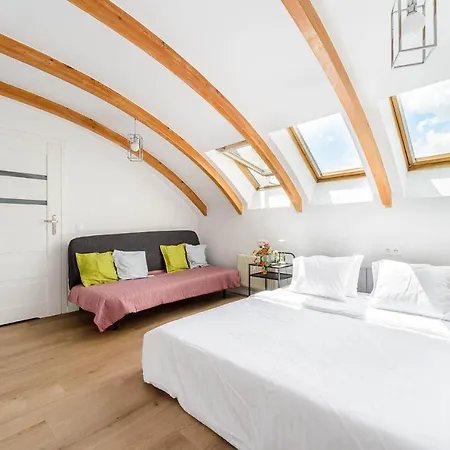 Apartment Lumina Lux With A Balcony Near Palace Of Culture And Science *