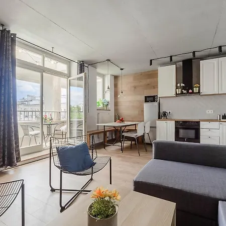 Lumina Lux With A Balcony Near Palace Of Culture And Science