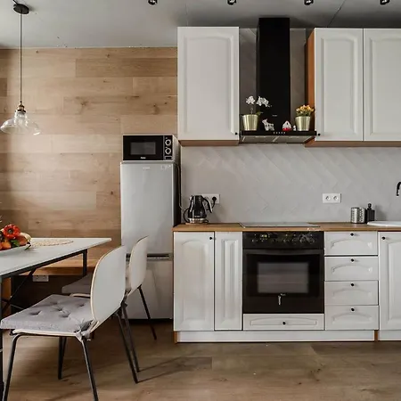 Lumina Lux With A Balcony Near Palace Of Culture And Science Apartament