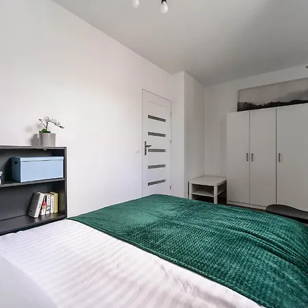 Lumina Lux With A Balcony Near Palace Of Culture And Science